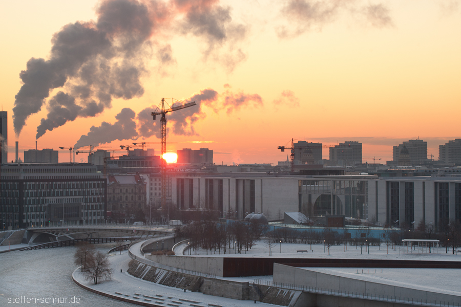 power station
 smoke
 sunrise
 Regierungsviertel
 Berlin
 Germany
 sun
