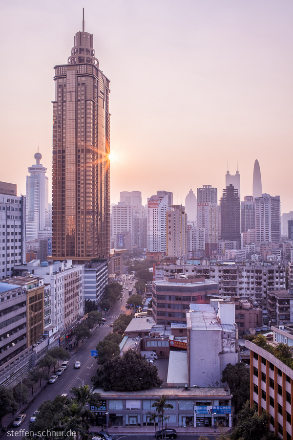 city skyline
 survey
 Shenzhen
 China
 facade
 sun
 sunlight
