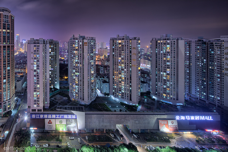cars
 shopping
 Shenzhen
 China
 supermarkets
 skyscrapers
 night
