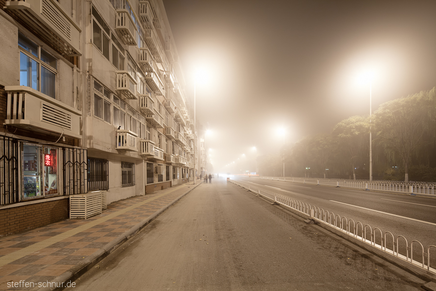 lamps
 smog
 pollution
 Tianjin
 China
 kiosk
 fog
