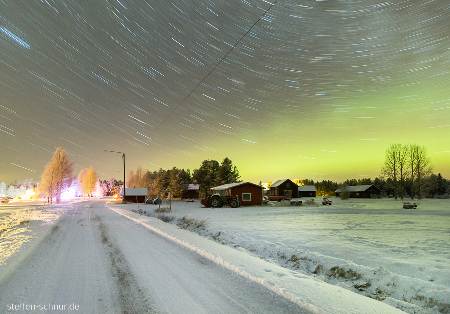 northern lights
 snow
 Lapland
 Finland
 long Exposure
 stars
 starry sky
