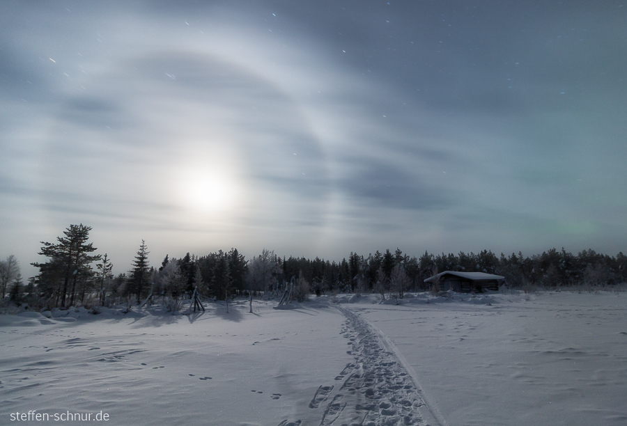 snow
 moon
 Polar Circle
 Lapland
 Finland
 cottage
 night
