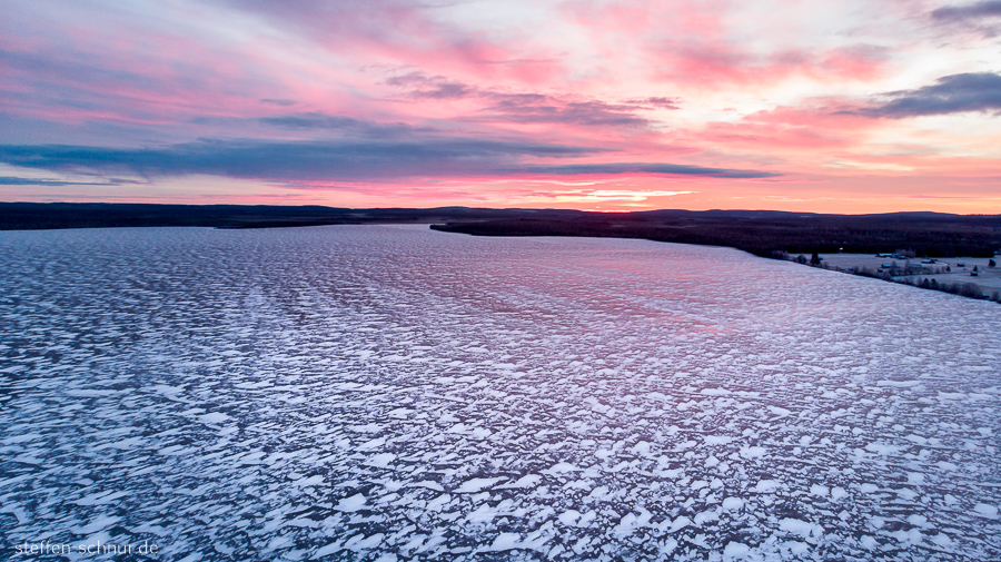 ice
 snow
 Lapland
 Finland
 lake
 winter
