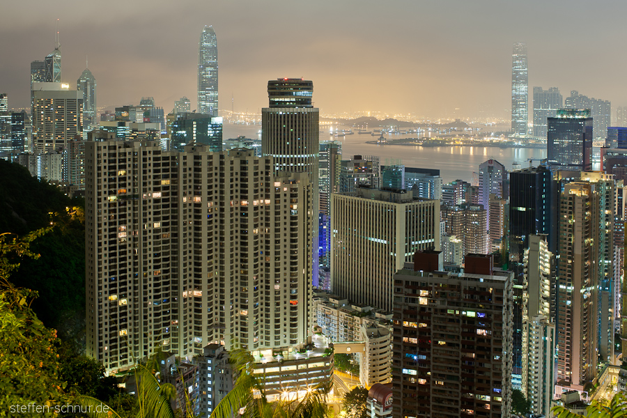 Admiralty
 Hong Kong
 China
 fusion from exposure bracketing
 panorama view
