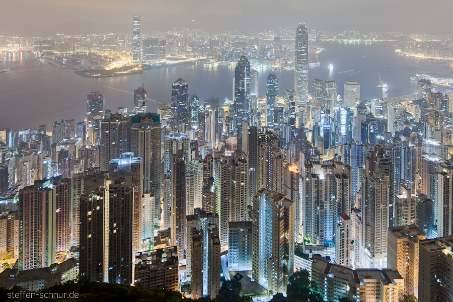 Victoria Peak
 Hong Kong Island
 Hong Kong
 China
 fusion from exposure bracketing
 panorama view

