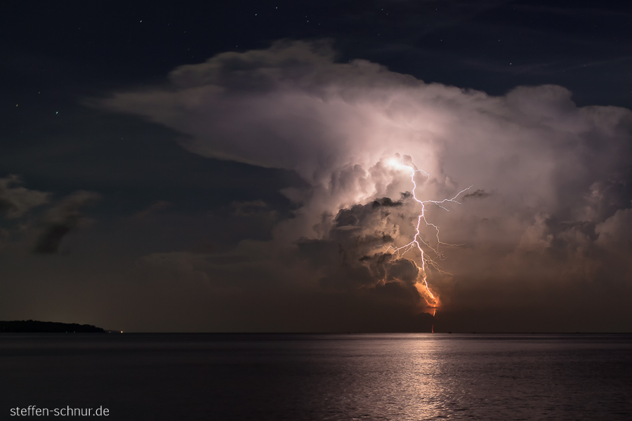 lightning
 Bali
 Indonesia
 sea
