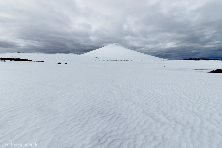 snow
 Iceland
 landscape
 clouds
