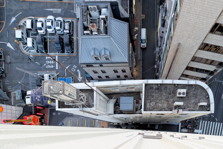 Tokyo
 Japan
 parking
 narrow house
 from above
