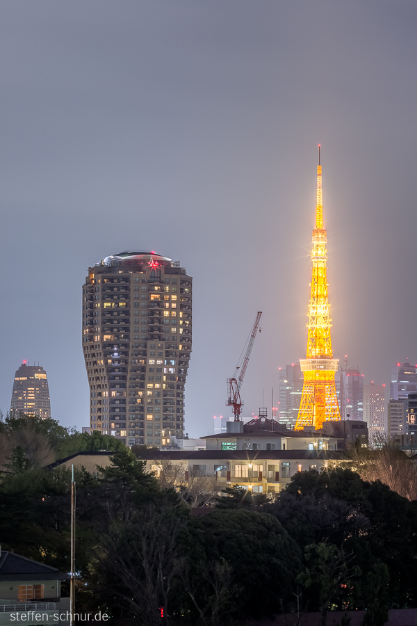 Tokio Tower
 Tokyo
 Japan
 high rise
 crane
 black
