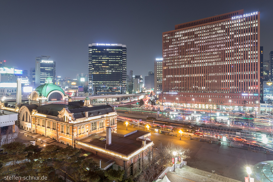 old and new
 Seoul Square
 Seoul
 South Korea
 modern
