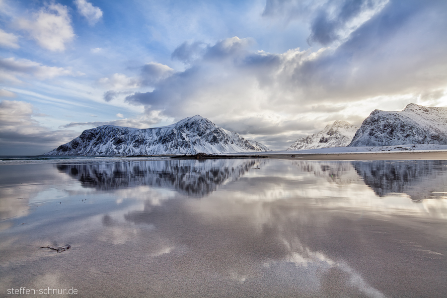 mountains
 Lofoten
 Norway
 sand
 mirroring
 beach
 Water

