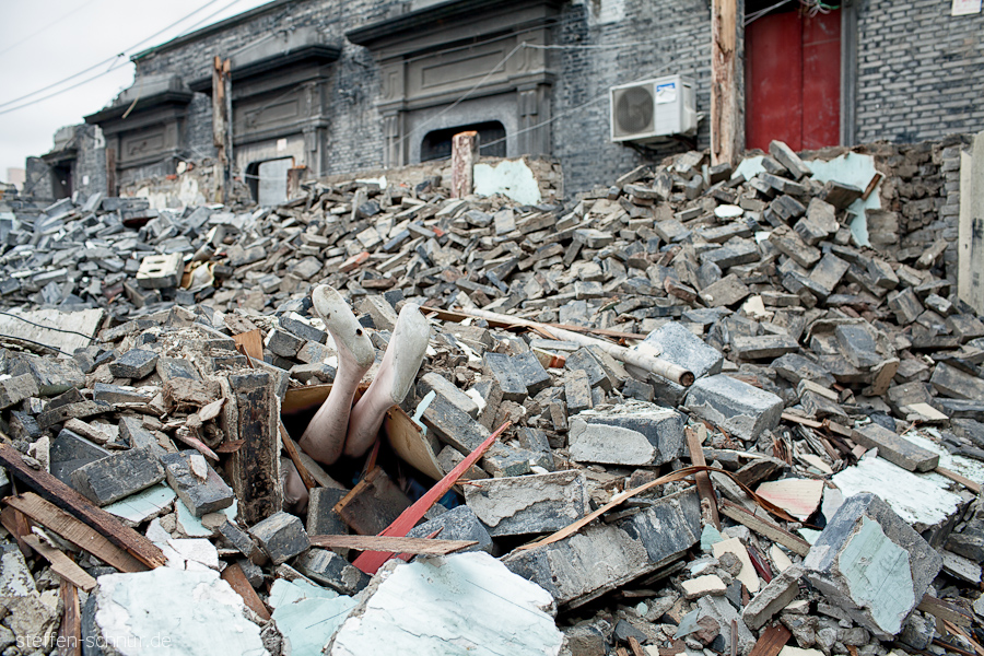 Shanghai
 China
 demolition
 demolition area
 doll
 mannequin
 debris
