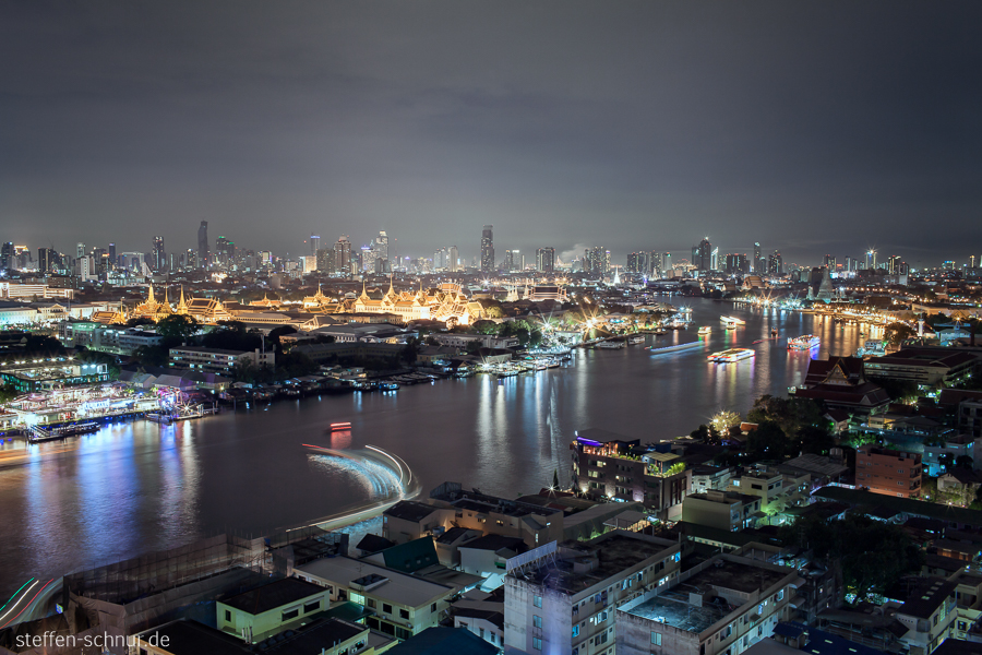 Grand Palace
 Chao Phraya River
 survey
 Bangkok
 Thailand
 night
 black
