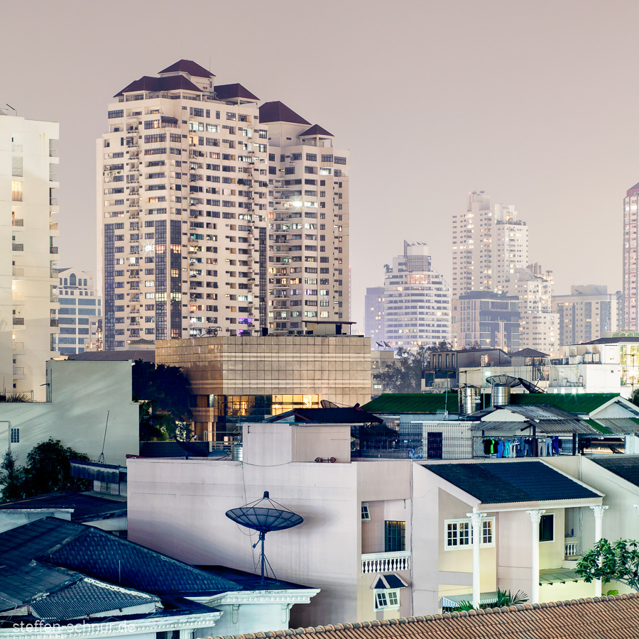 survey
 Bangkok
 Thailand
 roofs
 high rise
 night
