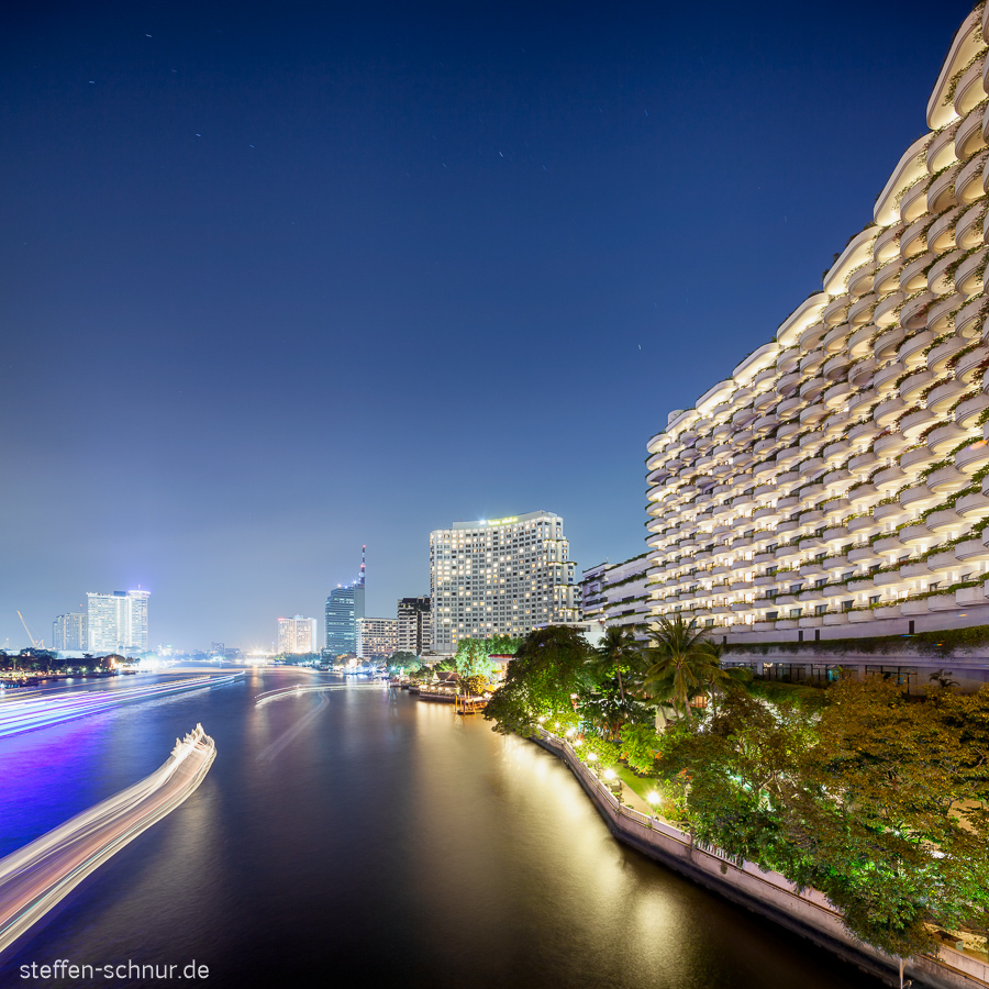 hotel
 ship
 Bangkok
 Thailand
 river
 light trails
 night scene
